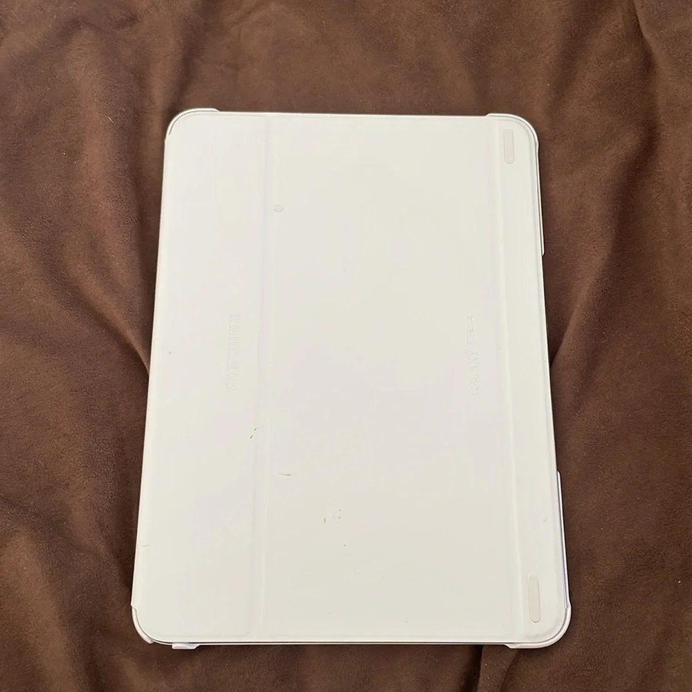 galaxy tab sm-t530nu tablet 16 gig Never used. With case